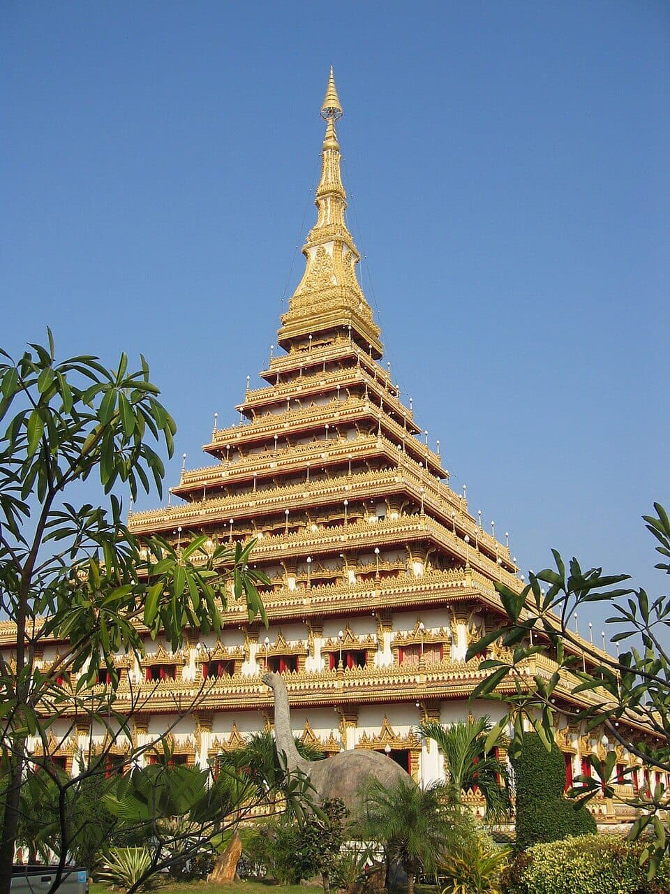 ค้นหาสำนักงานบัญชีในขอนแก่น สำนักงานบัญชีขอนแก่น — พระมหาธาตุแก่นนคร 9 ชั้น วัดหนองแวง